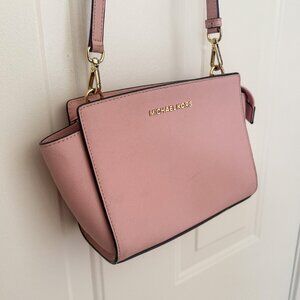 Michael Kors Pink Selma Medium Saffiano Leather Crossbody Purse